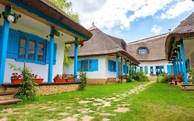 5 Chirpici - Small Traditional Resort